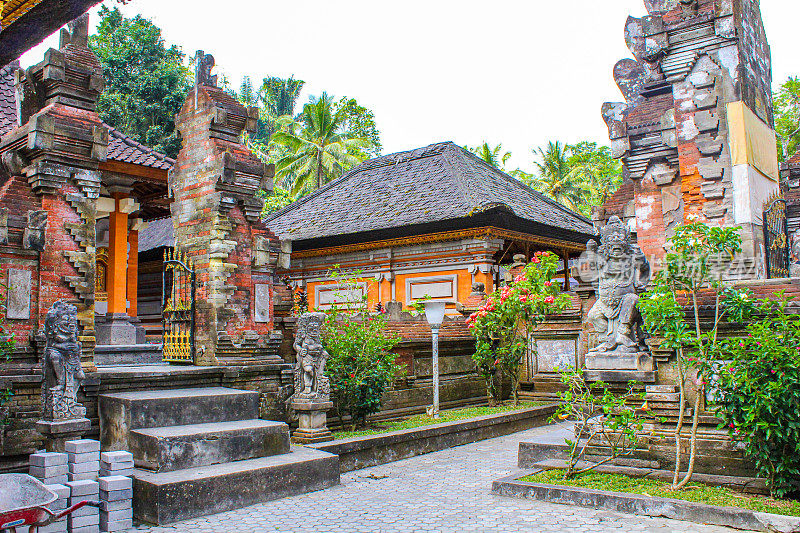 印度尼西亚巴厘岛的Tirta Empul temple。